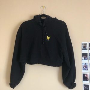 H&M Cropped black pikachu hoodie